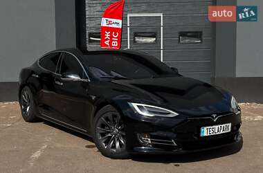 Ліфтбек Tesla Model S 2019 в Києві