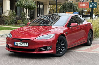Лифтбек Tesla Model S 2016 в 