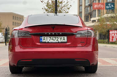 Лифтбек Tesla Model S 2016 в 