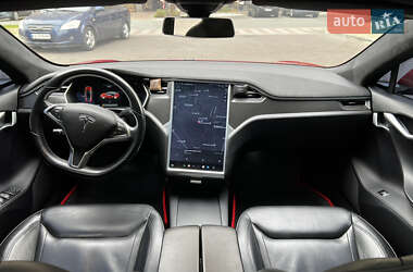 Лифтбек Tesla Model S 2016 в 