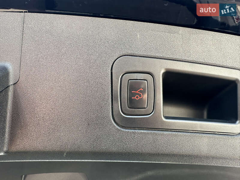 Лифтбек Tesla Model S 2013 в Одессе фото 15 Лифтбек Tesla Model S 2013 в Одессе