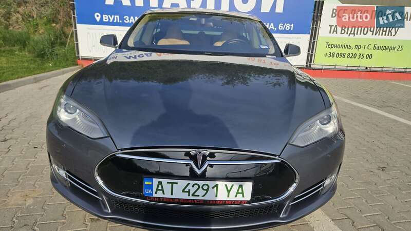 Ліфтбек Tesla Model S 2014 в Тернополі