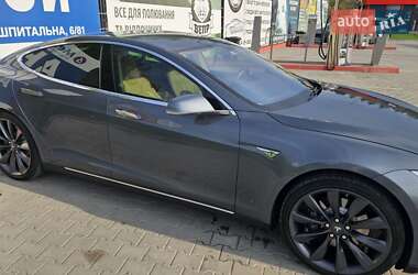 Лифтбек Tesla Model S 2014 в Тернополе