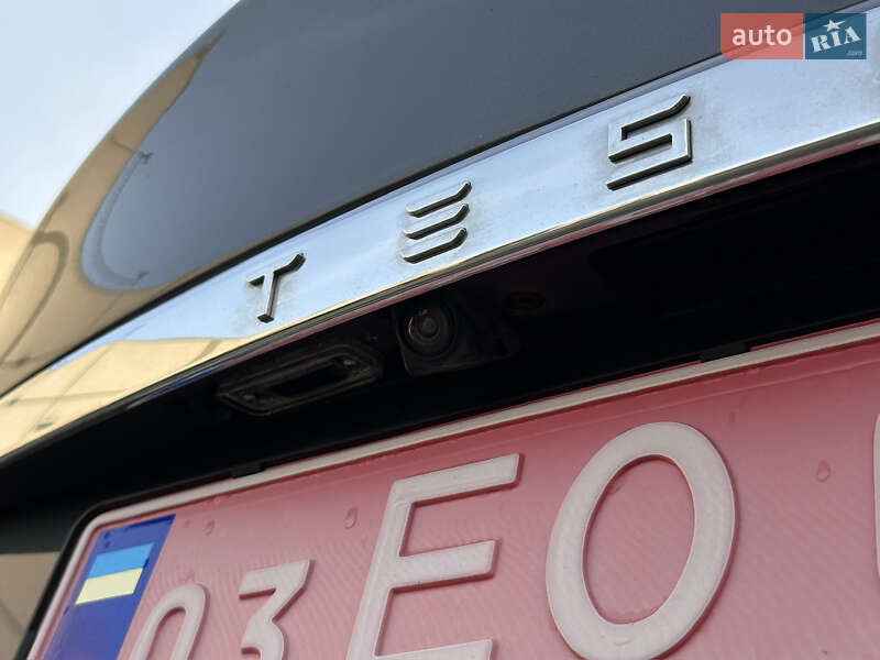 Лифтбек Tesla Model S 2014 в Киеве