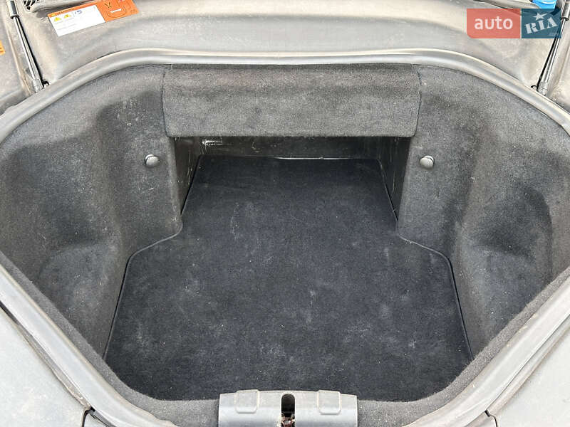 Лифтбек Tesla Model S 2014 в Киеве