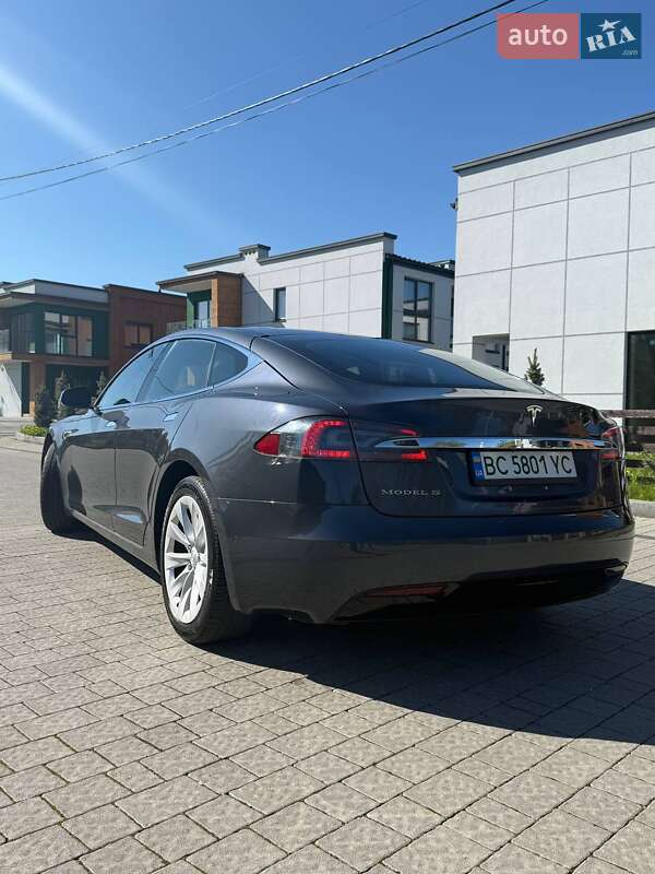 Ліфтбек Tesla Model S 2016 в Львові фото 9 Ліфтбек Tesla Model S 2016 в Львові