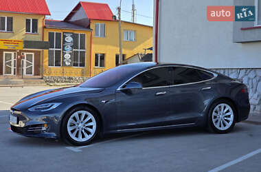 Ліфтбек Tesla Model S 2018 в Тернополі