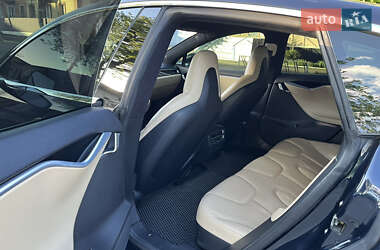 Лифтбек Tesla Model S 2013 в 