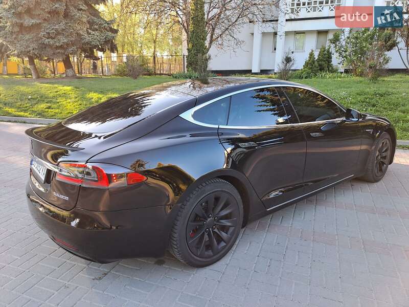Лифтбек Tesla Model S 2020 в Тернополе