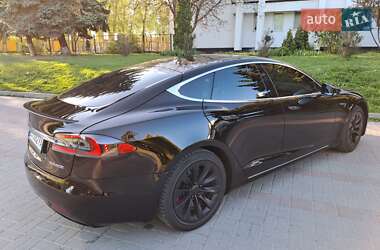 Лифтбек Tesla Model S 2020 в 