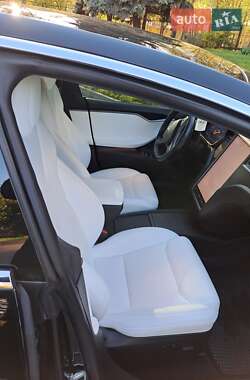 Лифтбек Tesla Model S 2020 в 