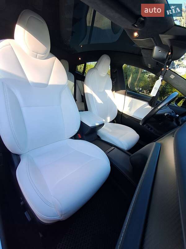 Лифтбек Tesla Model S 2020 в Тернополе