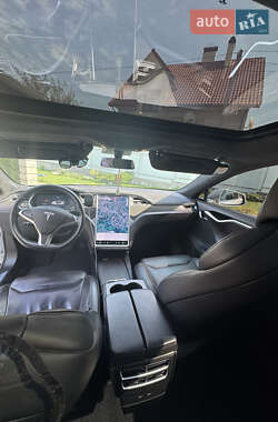 Лифтбек Tesla Model S 2017 в Владимире фото 5 Лифтбек Tesla Model S 2017 в Владимире