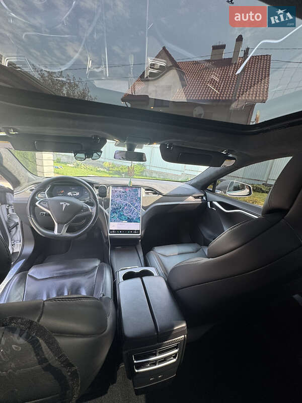 Лифтбек Tesla Model S 2017 в Владимире