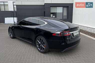 Ліфтбек Tesla Model S 2013 в 