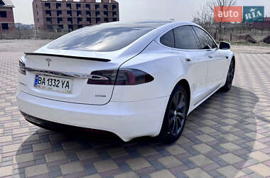 Лифтбек Tesla Model S 2017 в 
