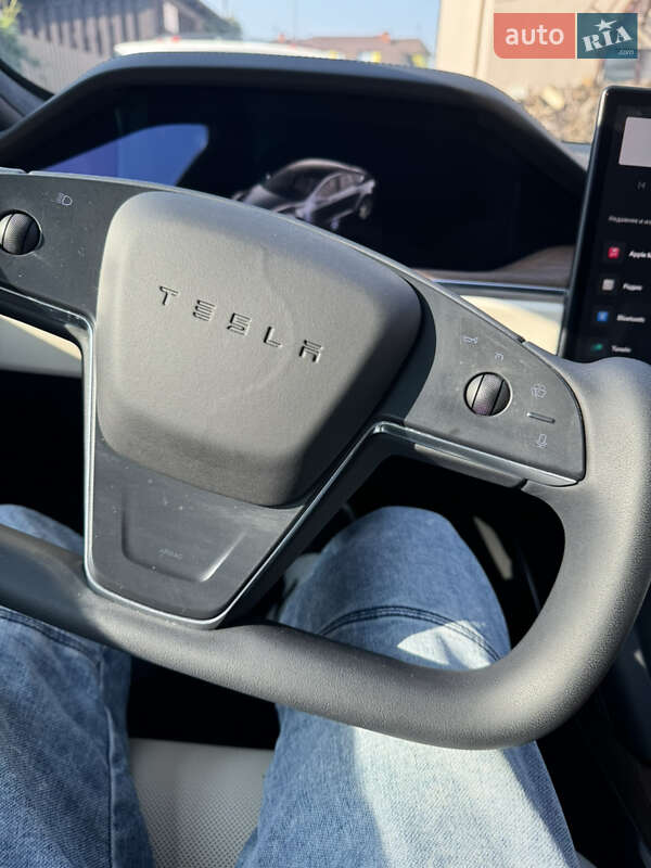 Лифтбек Tesla Model S 2021 в Ивано-Франковске