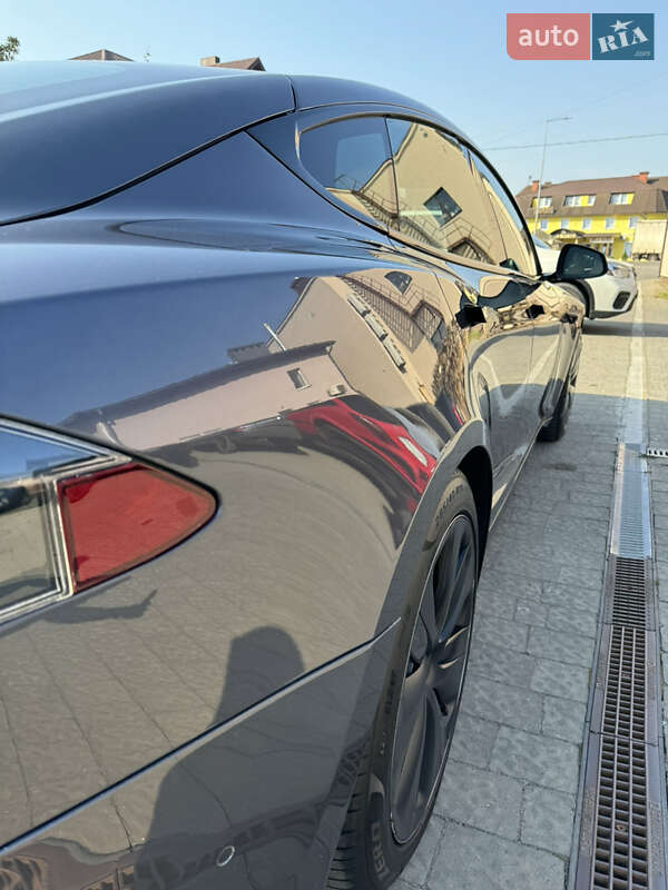 Лифтбек Tesla Model S 2021 в Ивано-Франковске