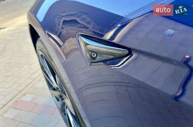 Лифтбек Tesla Model S 2017 в 