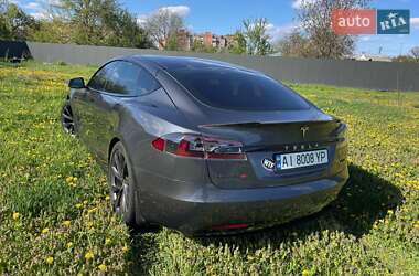 Лифтбек Tesla Model S 2018 в 