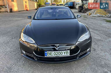 Лифтбек Tesla Model S 2016 в 