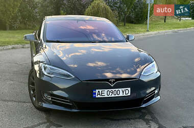 Ліфтбек Tesla Model S 2018 в 