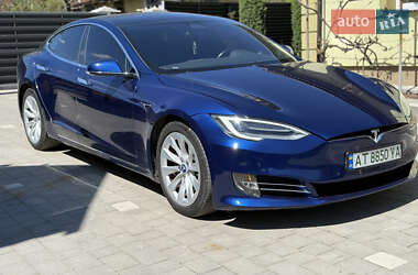 Ліфтбек Tesla Model S 2017 в Івано-Франківську