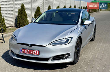 Лифтбек Tesla Model S 2018 в 