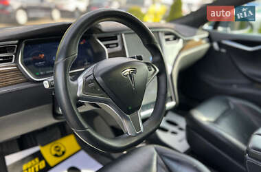 Ліфтбек Tesla Model S 2015 в 