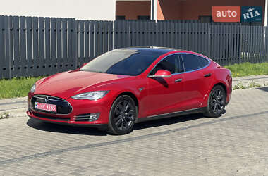 Лифтбек Tesla Model S 2014 в 