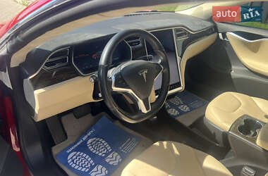 Лифтбек Tesla Model S 2014 в 