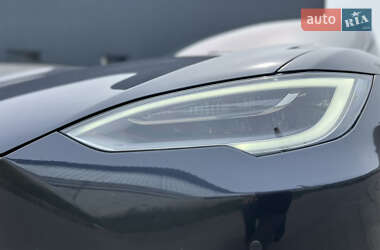 Лифтбек Tesla Model S 2017 в 