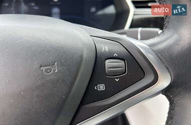 Лифтбек Tesla Model S 2017 в 