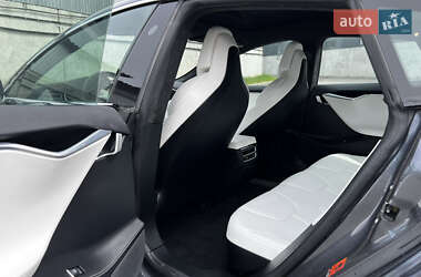 Лифтбек Tesla Model S 2017 в 