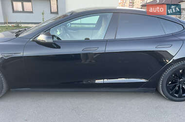 Лифтбек Tesla Model S 2015 в 
