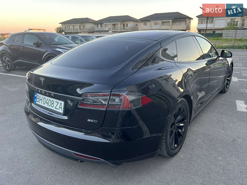 Лифтбек Tesla Model S 2015 в Одессе