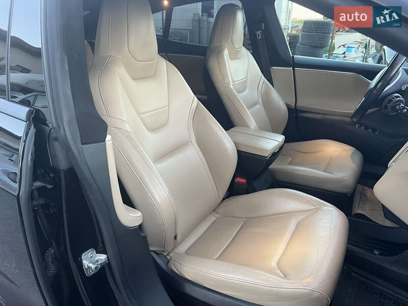 Лифтбек Tesla Model S 2015 в Одессе
