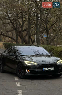 Ліфтбек Tesla Model S 2016 в 