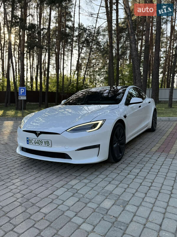 Лифтбек Tesla Model S 2021 в Львове