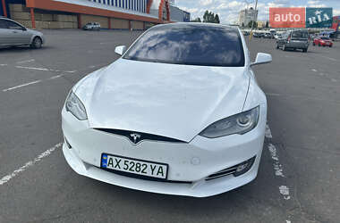 Лифтбек Tesla Model S 2016 в Харькове
