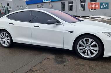 Ліфтбек Tesla Model S 2017 в 