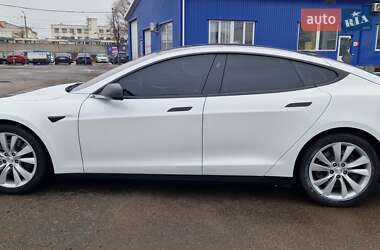 Ліфтбек Tesla Model S 2017 в 