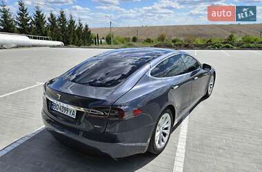 Лифтбек Tesla Model S 2017 в 