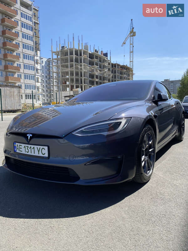 Лифтбек Tesla Model S 2022 в Днепре