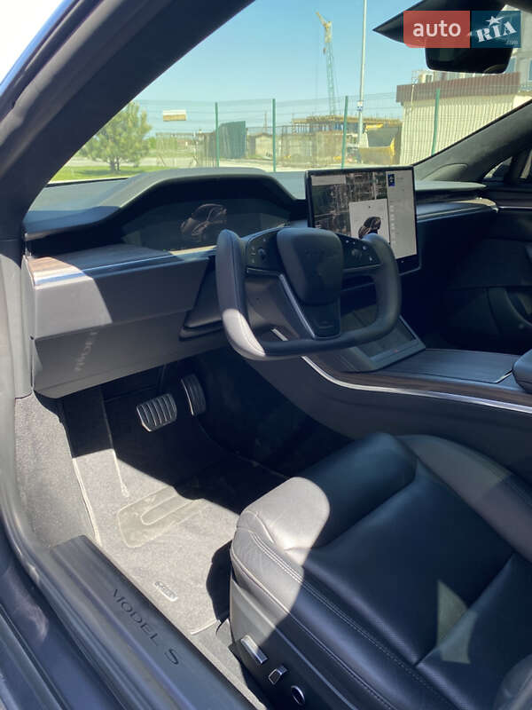 Лифтбек Tesla Model S 2022 в Днепре