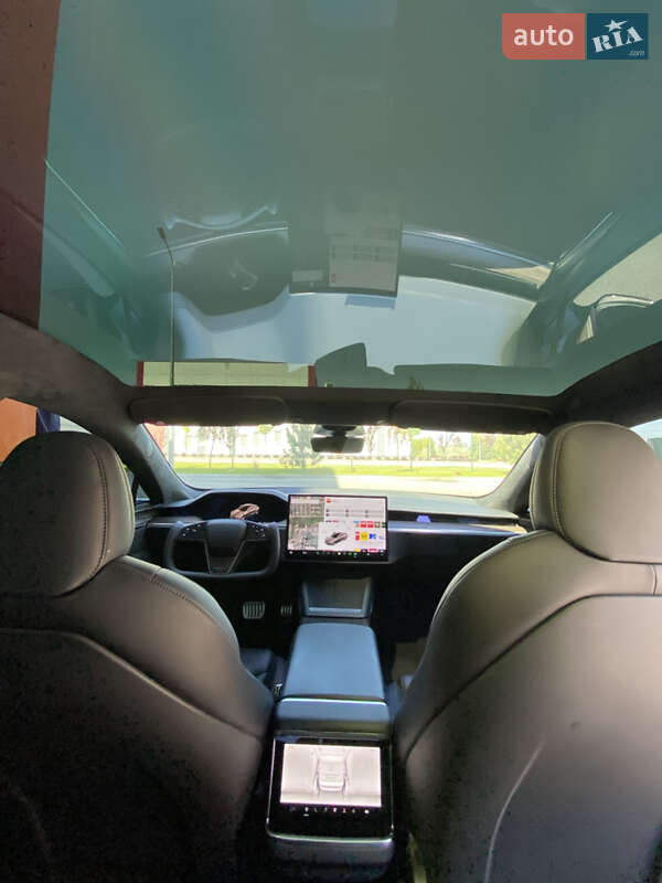 Лифтбек Tesla Model S 2022 в Днепре
