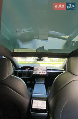 Лифтбек Tesla Model S 2022 в 