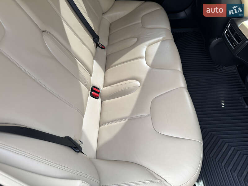 Лифтбек Tesla Model S 2014 в Херсоне
