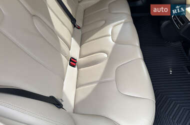 Ліфтбек Tesla Model S 2014 в 