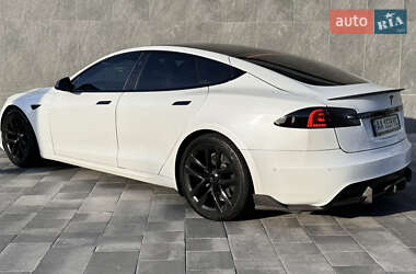 Лифтбек Tesla Model S 2021 в 